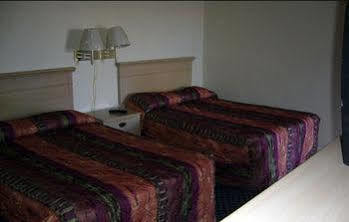 Surrey Motel Оттава Экстерьер фото